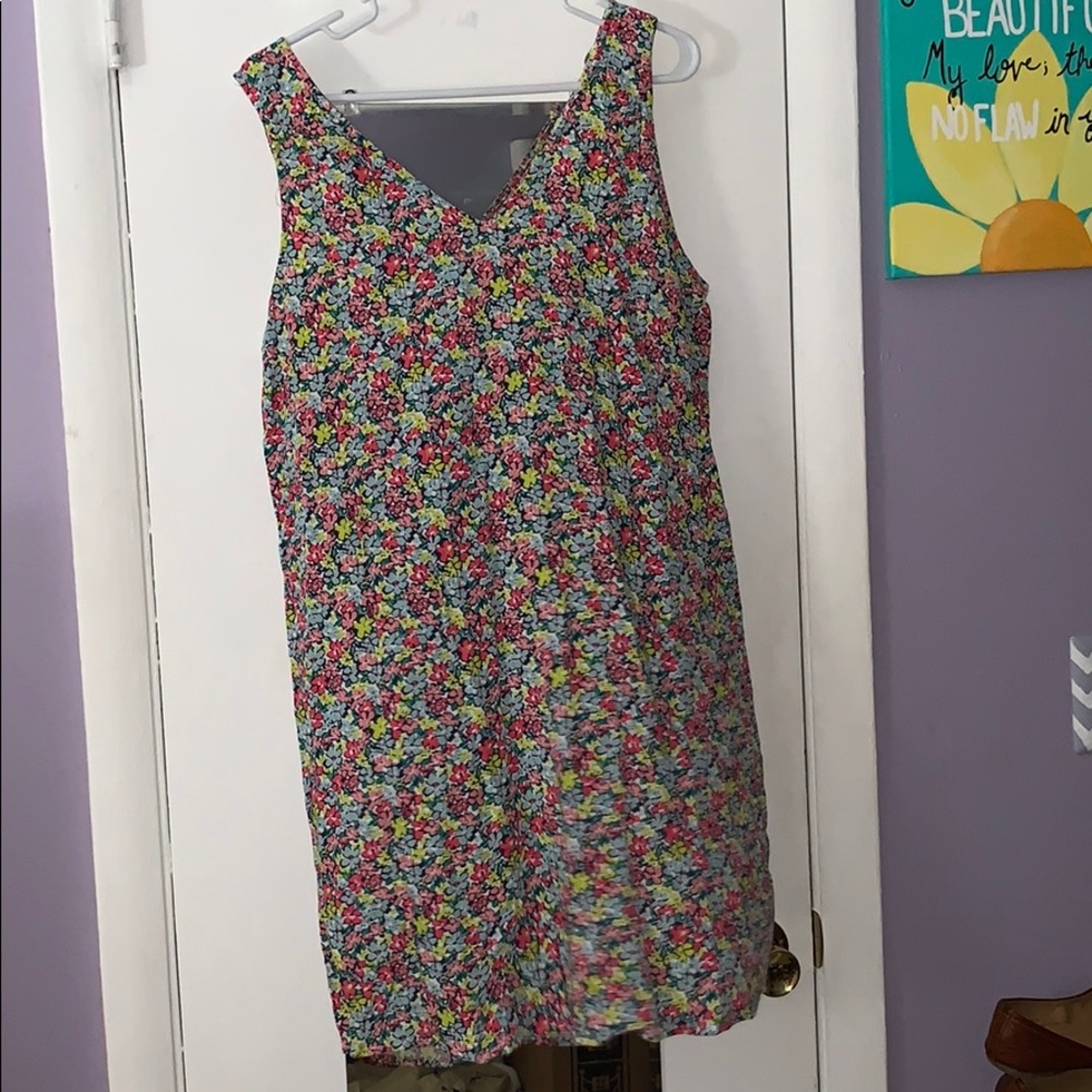 🌸🌸NWT GAP floral dress size M🌸🌸